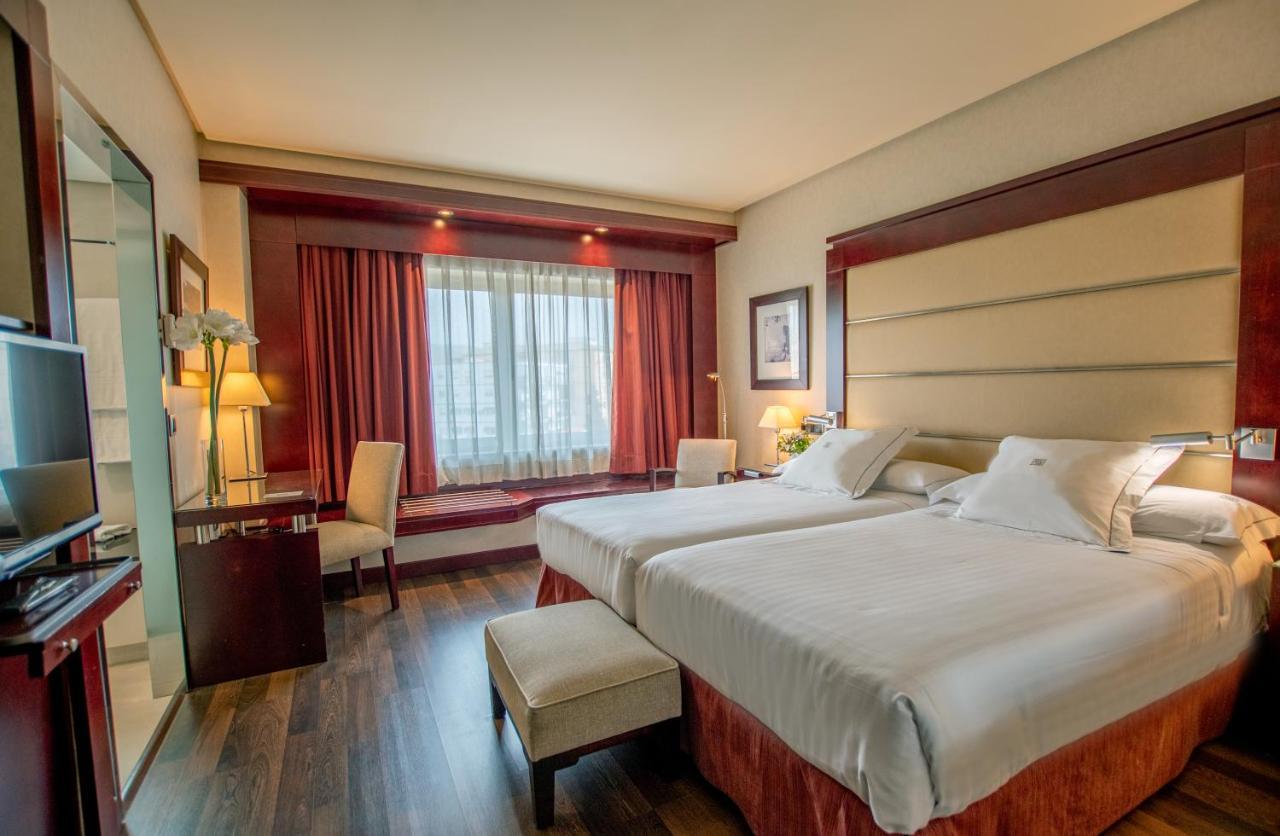 Hotel Andalucia Center Granada Luaran gambar