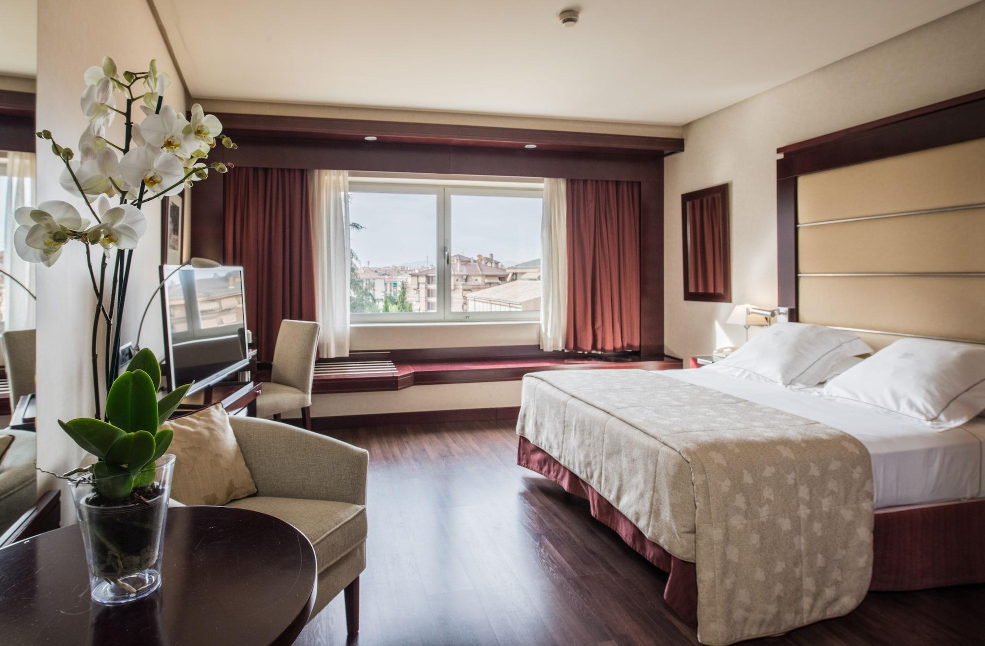 Hotel Andalucia Center Granada Luaran gambar