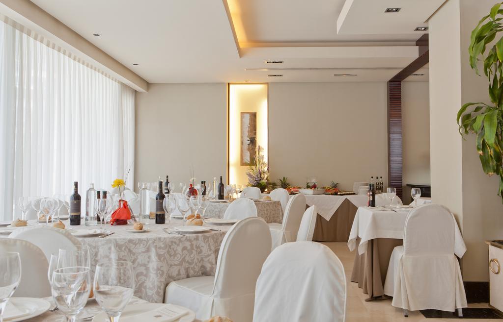 Hotel Andalucia Center Granada Luaran gambar